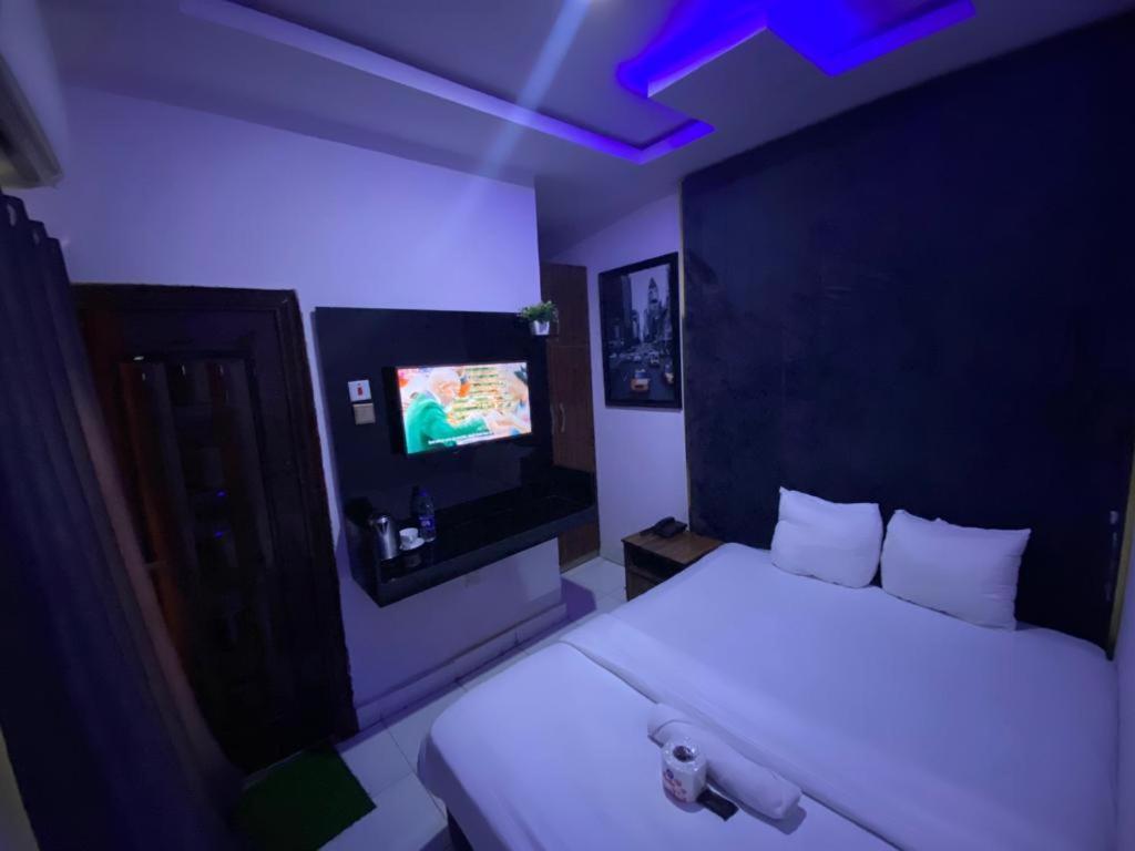 Palazzo Apartments Ikeja Luaran gambar