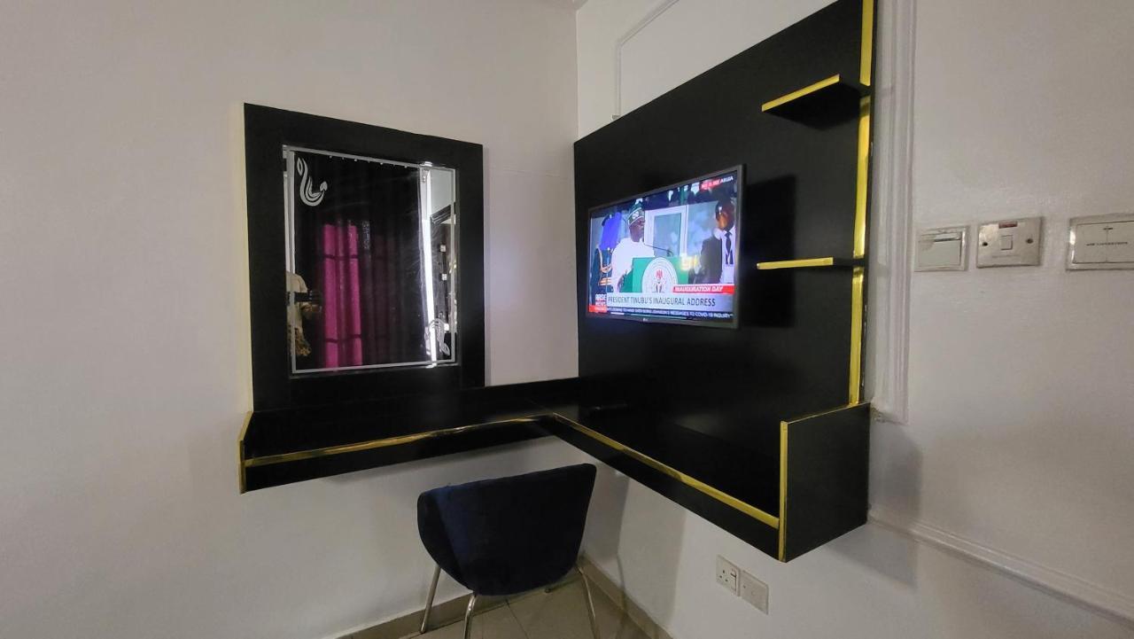 Palazzo Apartments Ikeja Luaran gambar