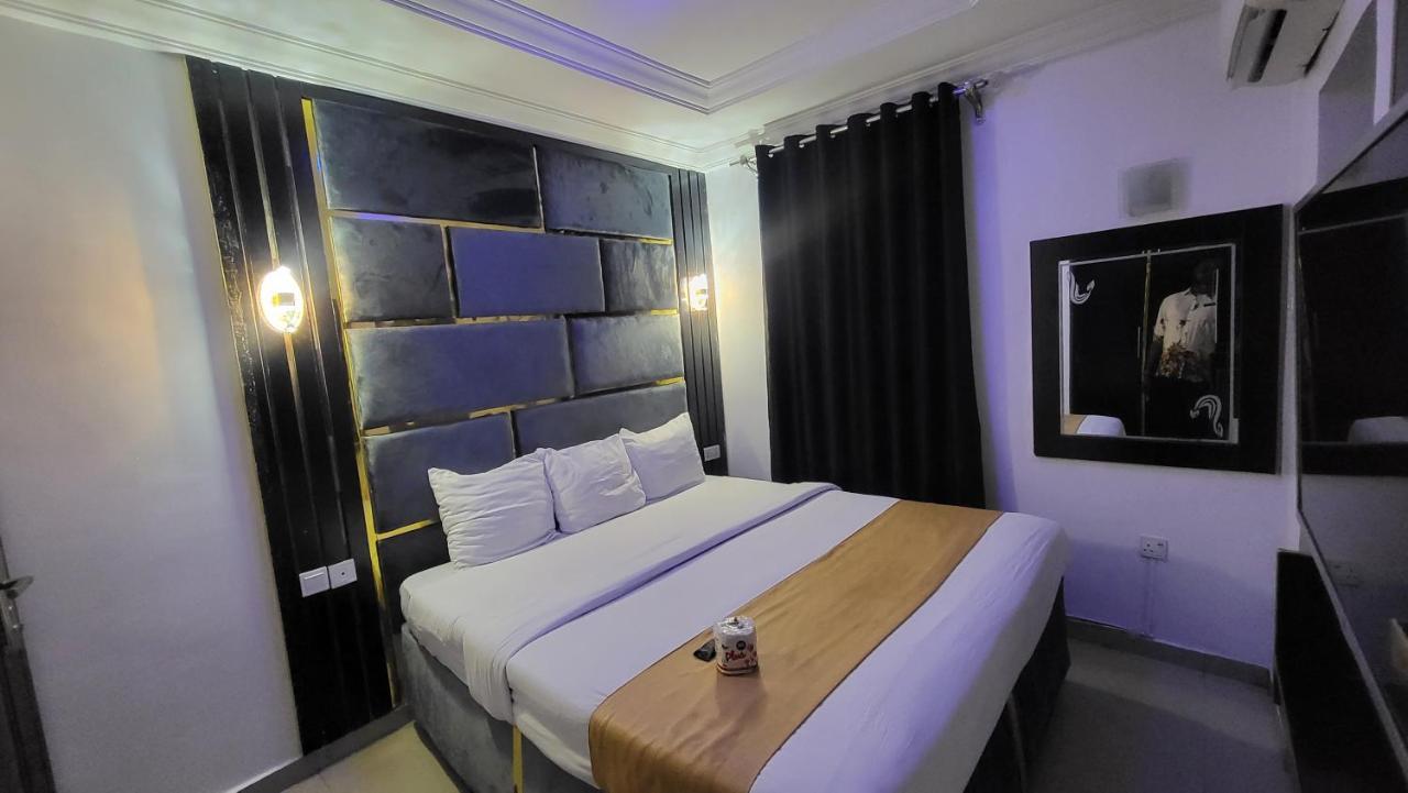 Palazzo Apartments Ikeja Luaran gambar